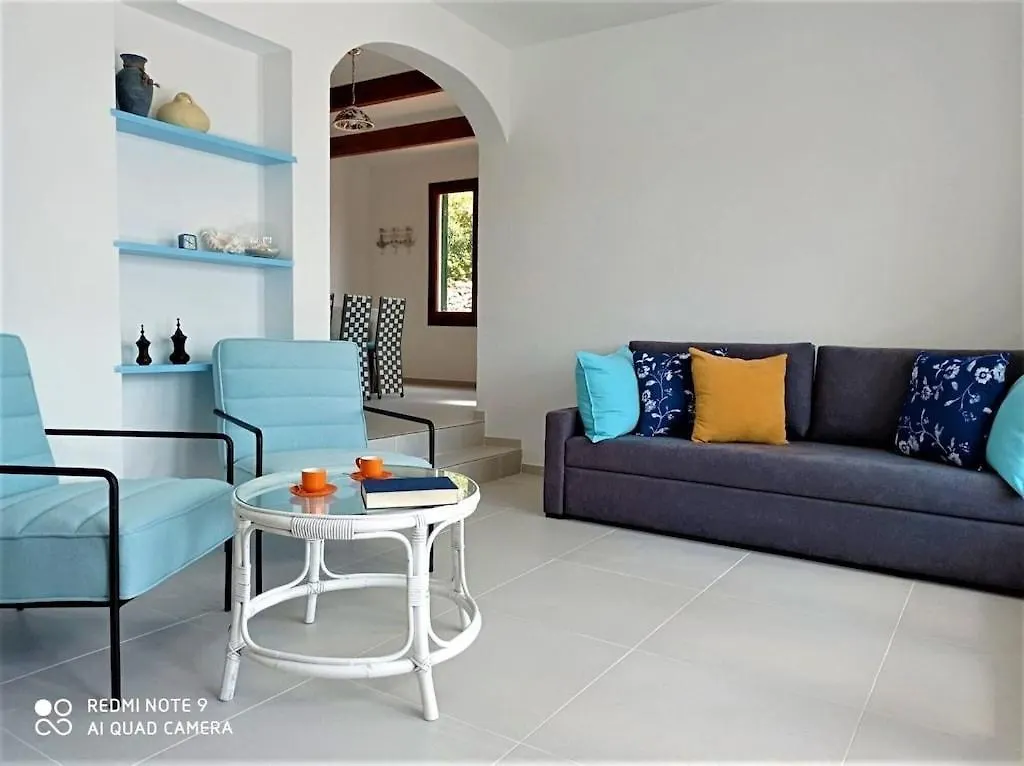 3 Bedroom Villa, Private Pool, Binibeca, 300M To The Beach 비니베카